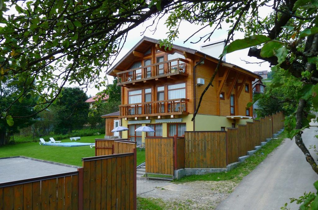 Chalet Mont Blanc Yaremche Dış mekan fotoğraf